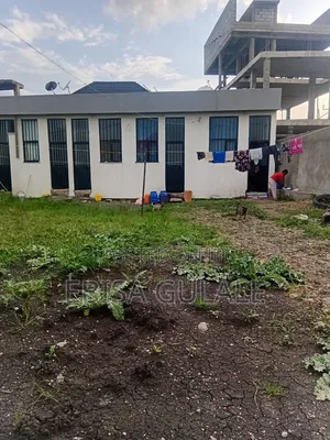 3bdrm Farm House in Oromia-Finfinne for sale