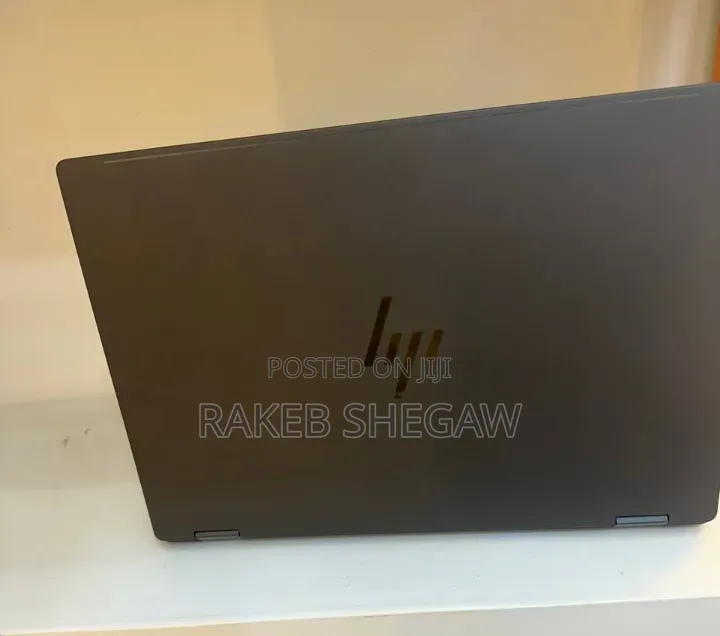 New Laptop HP OmniBook 5 14" 16GB Intel Core i7 SSD 1T