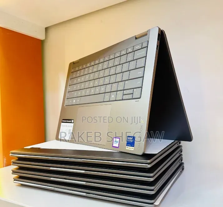 New Laptop HP OmniBook X Flip 14" 16GB Intel Core i7 SSD 1T