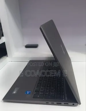 New Laptop HP 16GB Intel Core i7 SSD 512GB