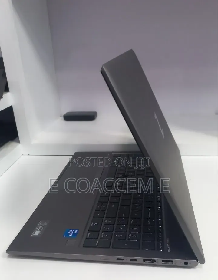 New Laptop HP 16GB Intel Core i7 SSD 512GB