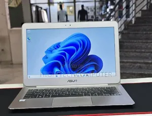 New Laptop Asus 8GB Intel Core i5 SSD 256GB