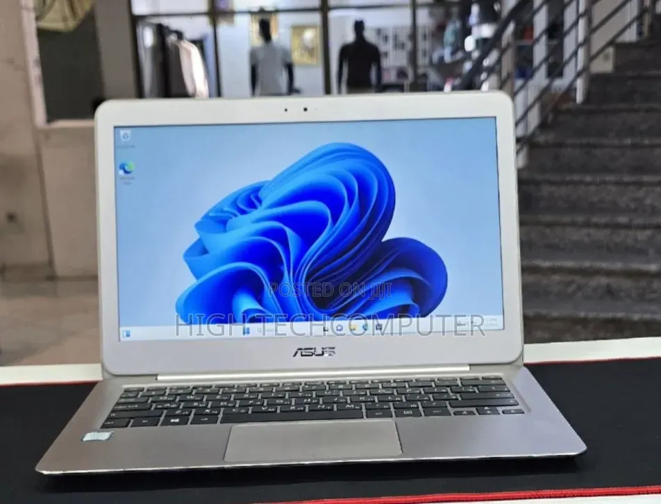 New Laptop Asus 8GB Intel Core i5 SSD 256GB