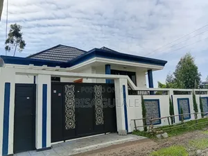 Furnished 5bdrm Farm House in Oromia-Finfinne for sale