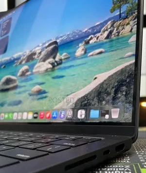 New Laptop Apple MacBook Pro 2024 M4 4GB Apple M4 SSD 2T