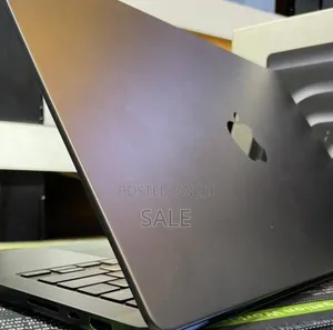 New Laptop Apple MacBook Pro 2024 M4 4GB Apple M4 SSD 2T