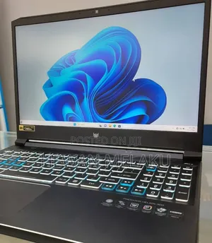 New Laptop Acer Predator Helios 300 16GB Intel Core i7 SSD 512GB