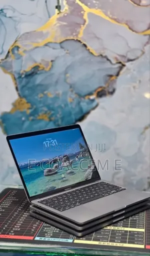 New Laptop Apple MacBook 8GB Apple M1 SSD 512GB
