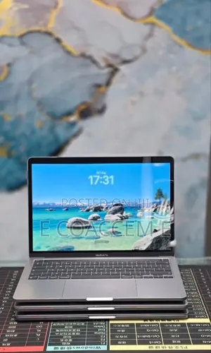 New Laptop Apple MacBook 8GB Apple M1 SSD 512GB