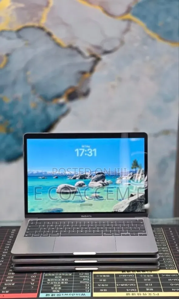 New Laptop Apple MacBook 8GB Apple M1 SSD 512GB