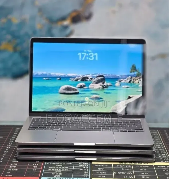 New Laptop Apple MacBook 8GB Apple M1 SSD 512GB