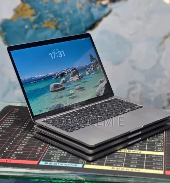 New Laptop Apple MacBook 8GB Apple M1 SSD 512GB