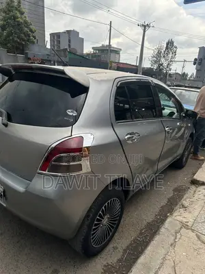 Toyota Yaris 2007 Gray