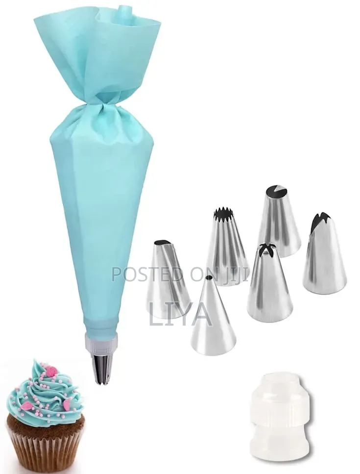 6 Piece Cake Decorating Nozzle and Bag Set