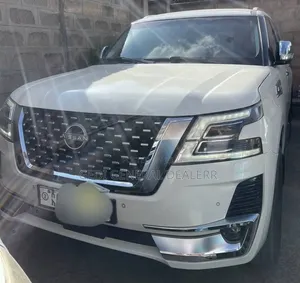 Nissan Patrol 2016 White