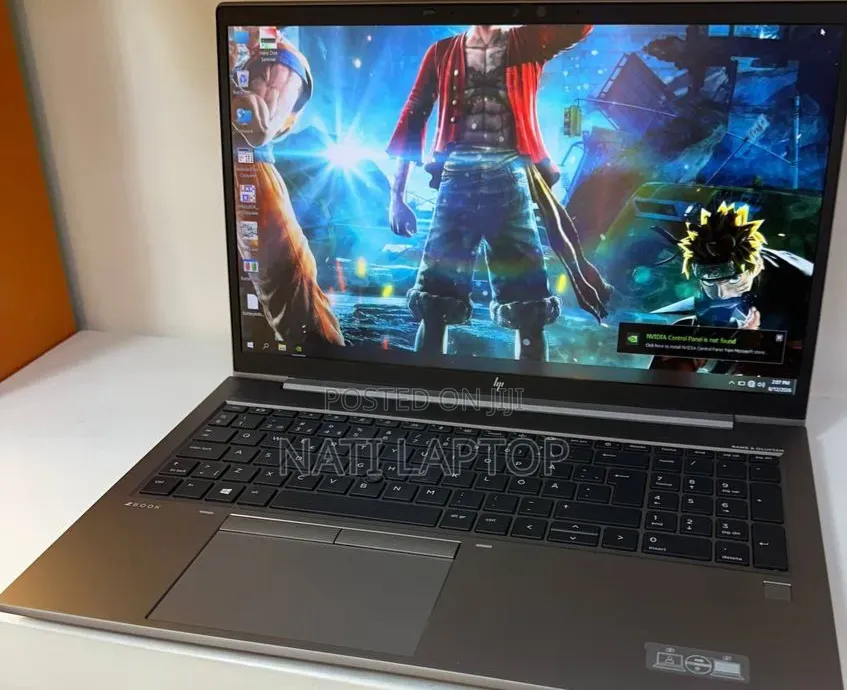 New Laptop HP ZBook Firefly G8 16GB Intel Core i7 SSD 512GB