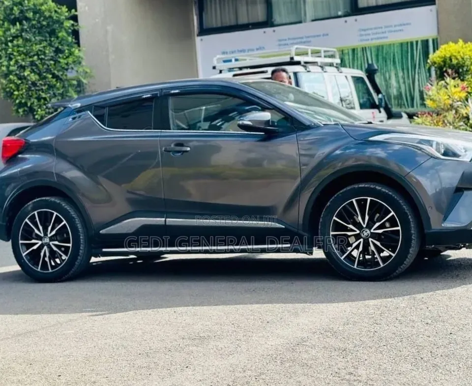 Toyota C-HR 2018 Gray