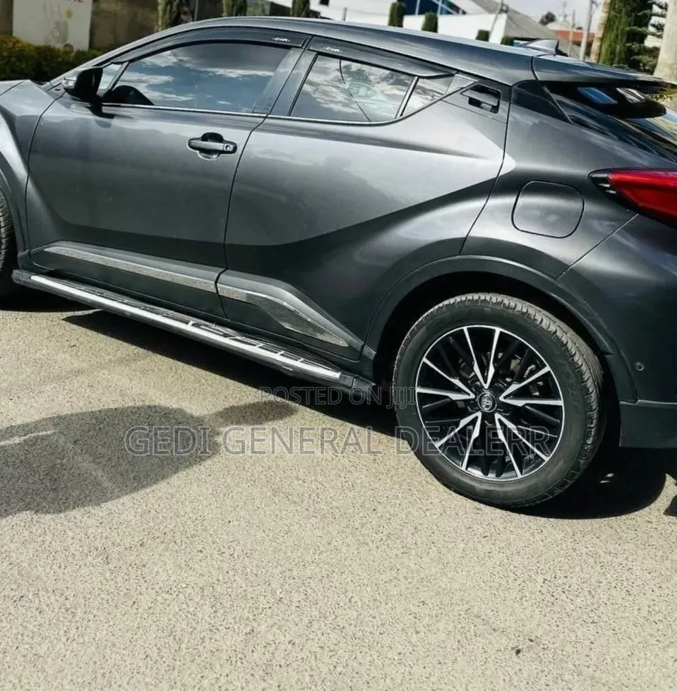 Toyota C-HR 2018 Gray
