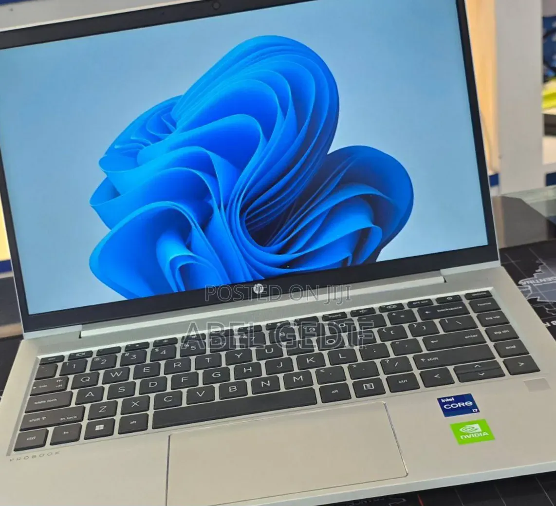 New Laptop HP ProBook 440 G9 16GB Intel Core i7 SSD 512GB
