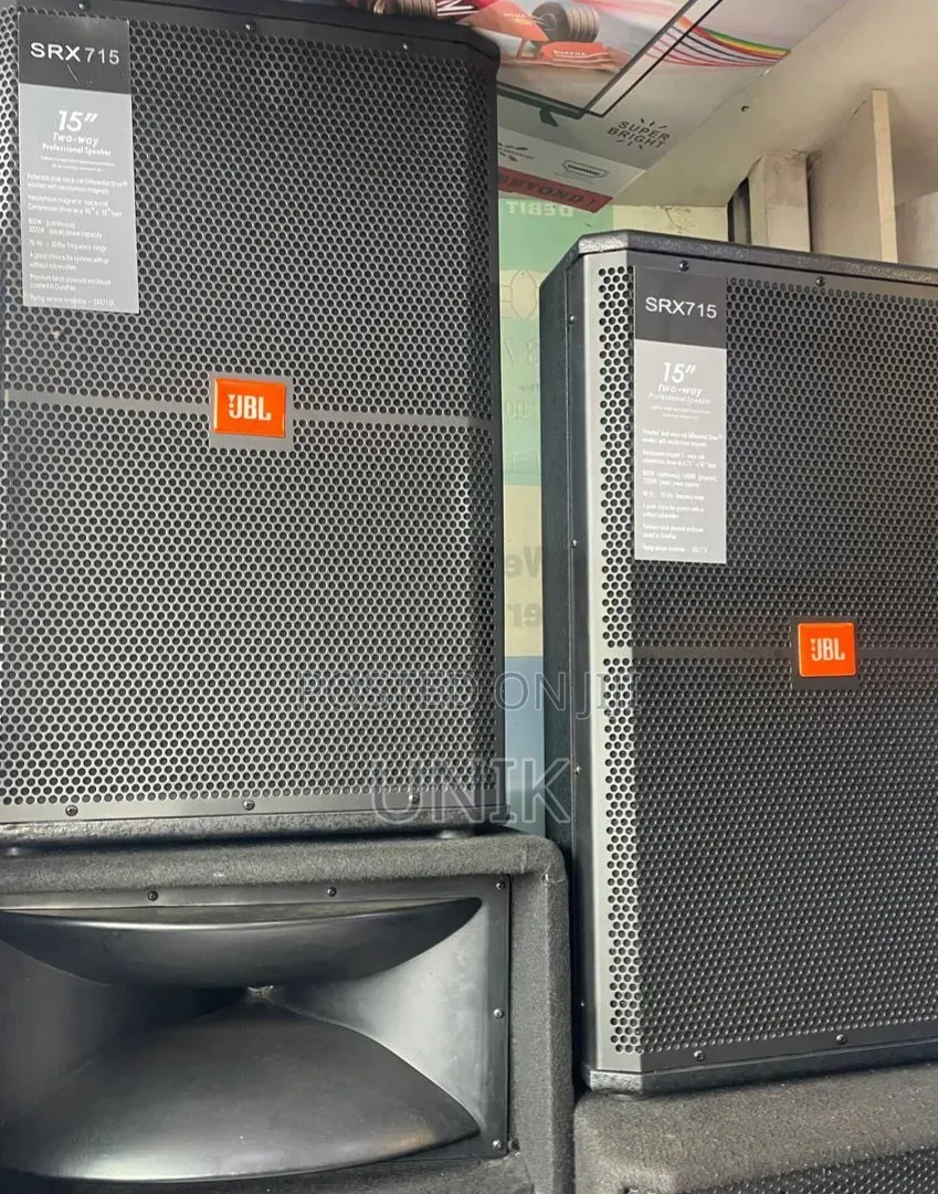 JBL Srx715
