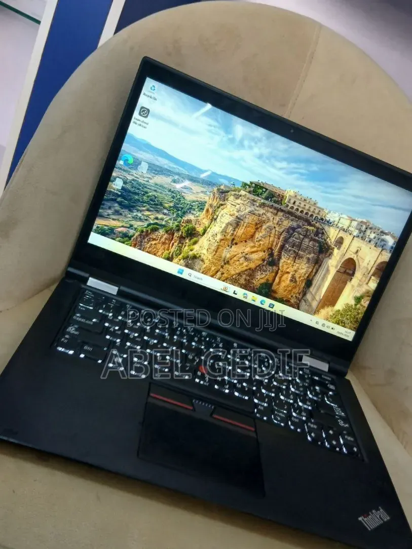 New Laptop Lenovo ThinkPad Yoga 8GB Intel Core i5 SSD 256GB