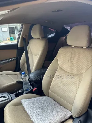 Hyundai Elantra 2013 Brown