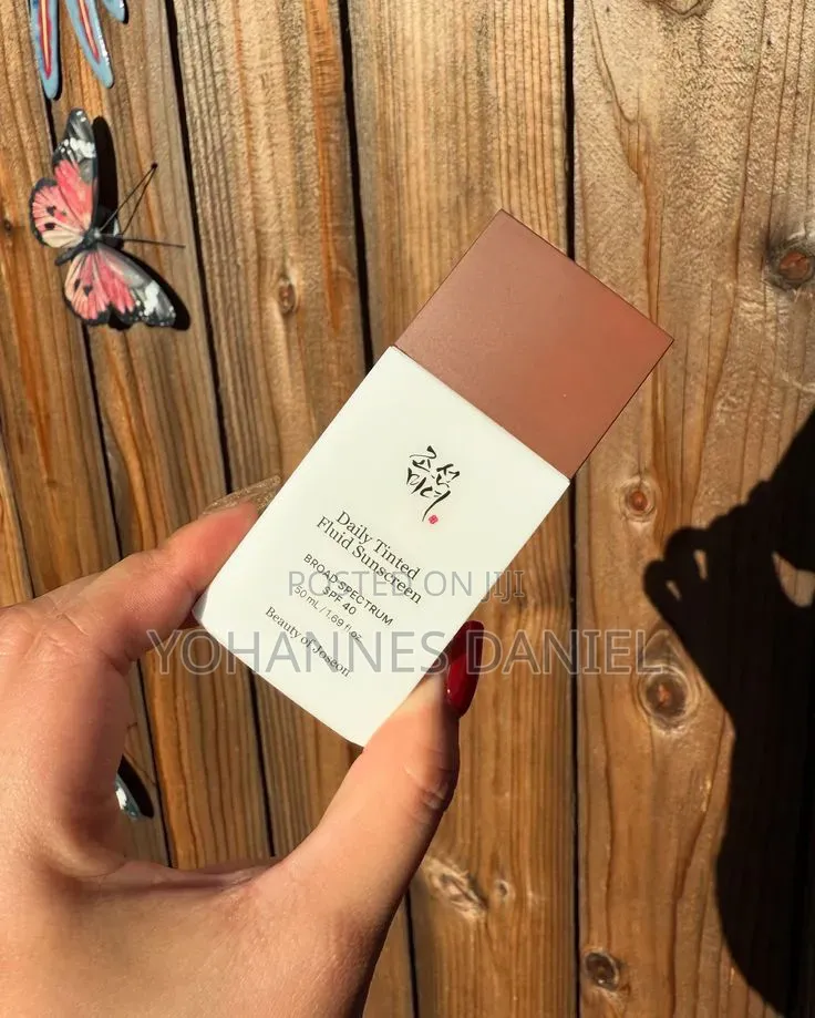 Beauty of Joseon Tinted Sunscreen DP220