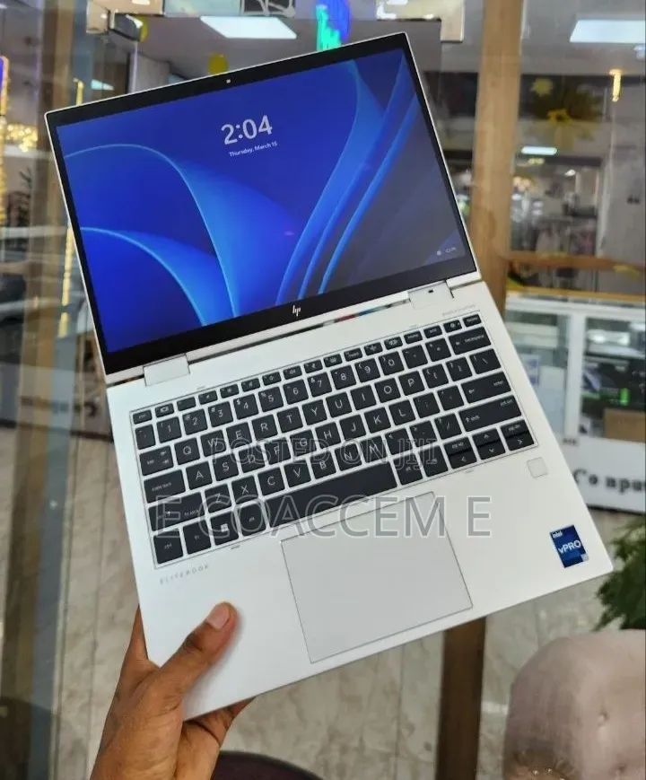 New Laptop HP EliteBook 830 16GB Intel Core i7 SSD 512GB
