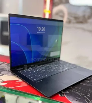 New Laptop HP 32GB Intel Core Ultra 7 SSD 1T