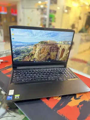 Laptop Lenovo IdeaPad 300 16GB Intel Core i5 SSD 512GB