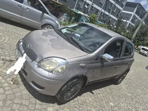 Toyota Vitz 2003 Gray