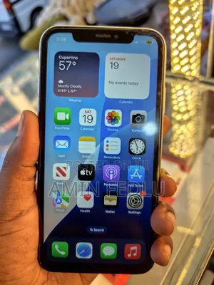 Apple iPhone XR 64 GB White