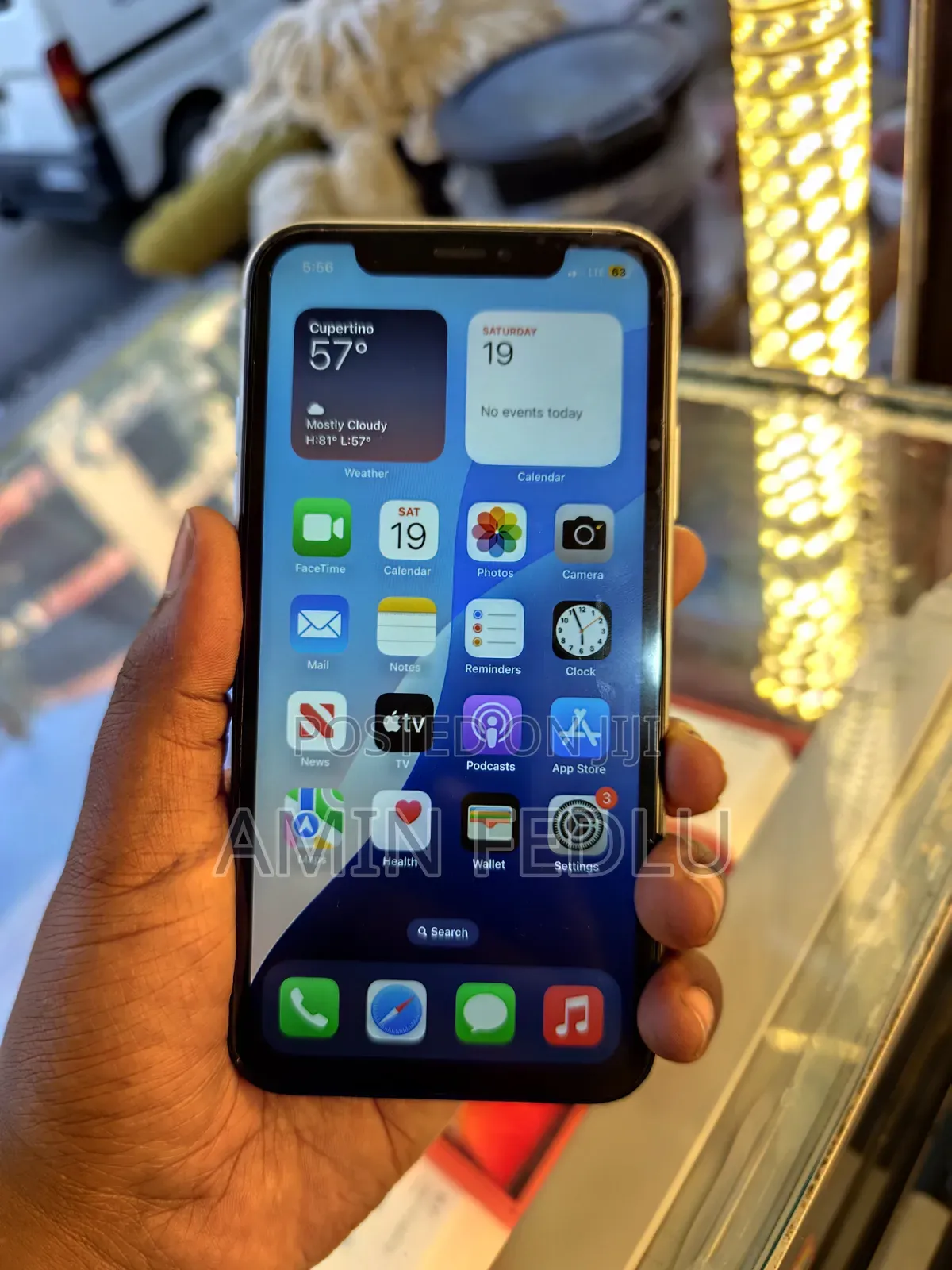 Apple iPhone XR 64 GB White