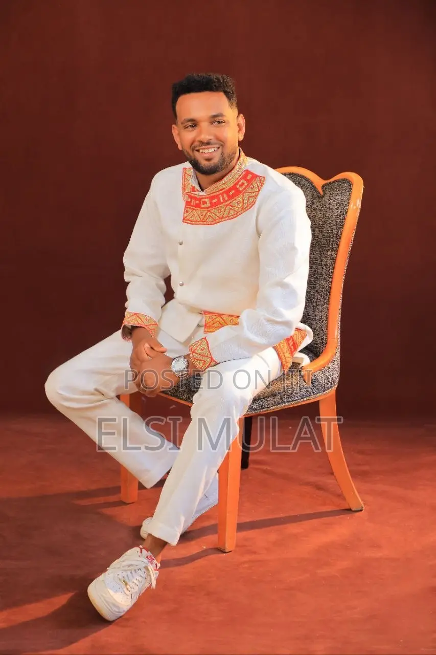 Traditional Men’s Tishert