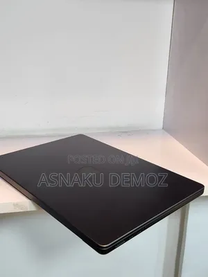 New Laptop Apple MacBook Pro 16GB Apple M5 SSD 1T