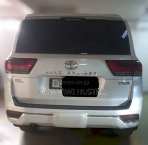 Toyota Land Cruiser 3.5 Petrol 4WD 2022 White