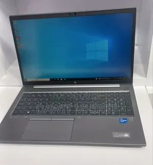 New Laptop HP ZBook Firefly G8 16GB Intel Core i7 SSD 512GB