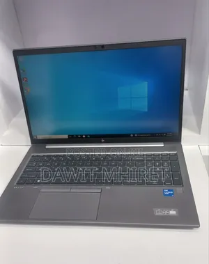 New Laptop HP ZBook Firefly G8 16GB Intel Core i7 SSD 512GB