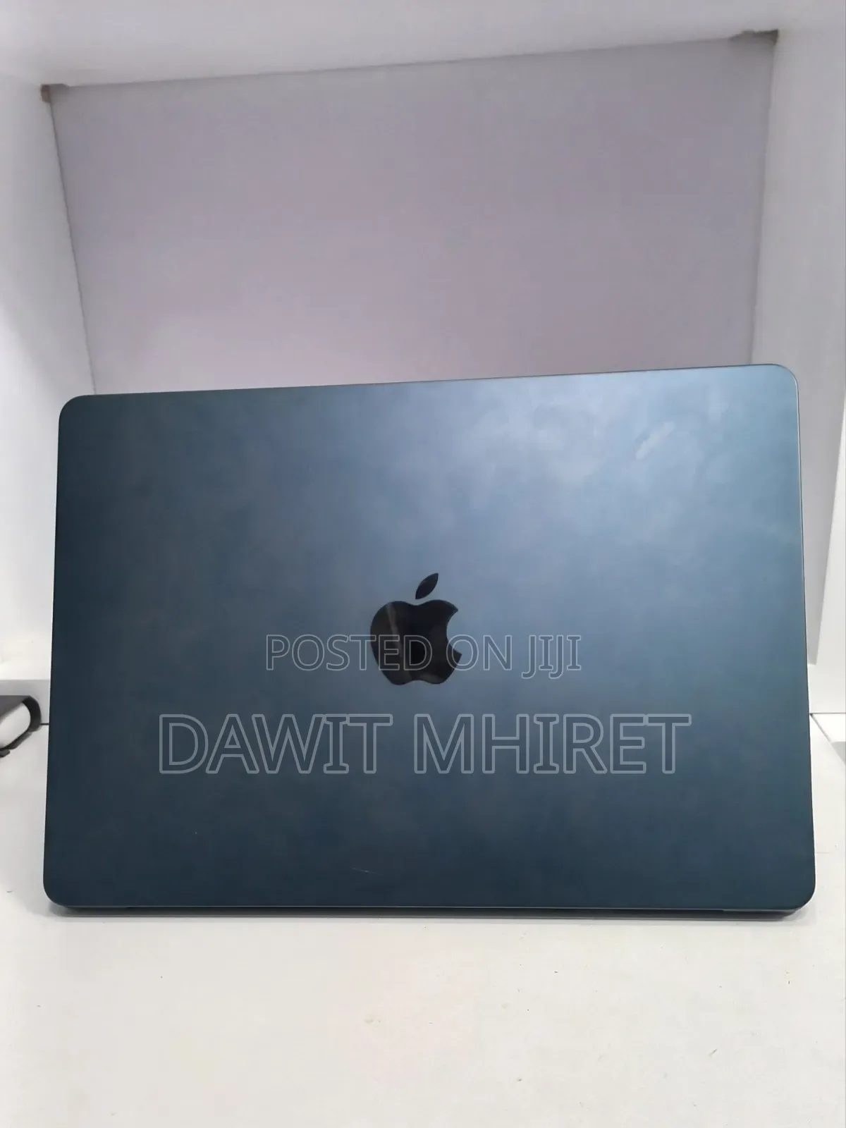 New Laptop Apple MacBook Air 2022 M2 8GB Intel Core M2 SSD 256GB
