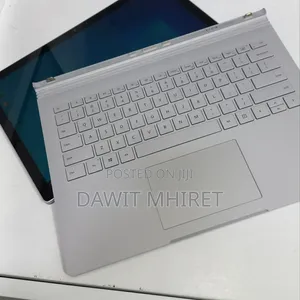 New Laptop Microsoft Surface Book 2 16GB Intel Core i7 SSD 512GB