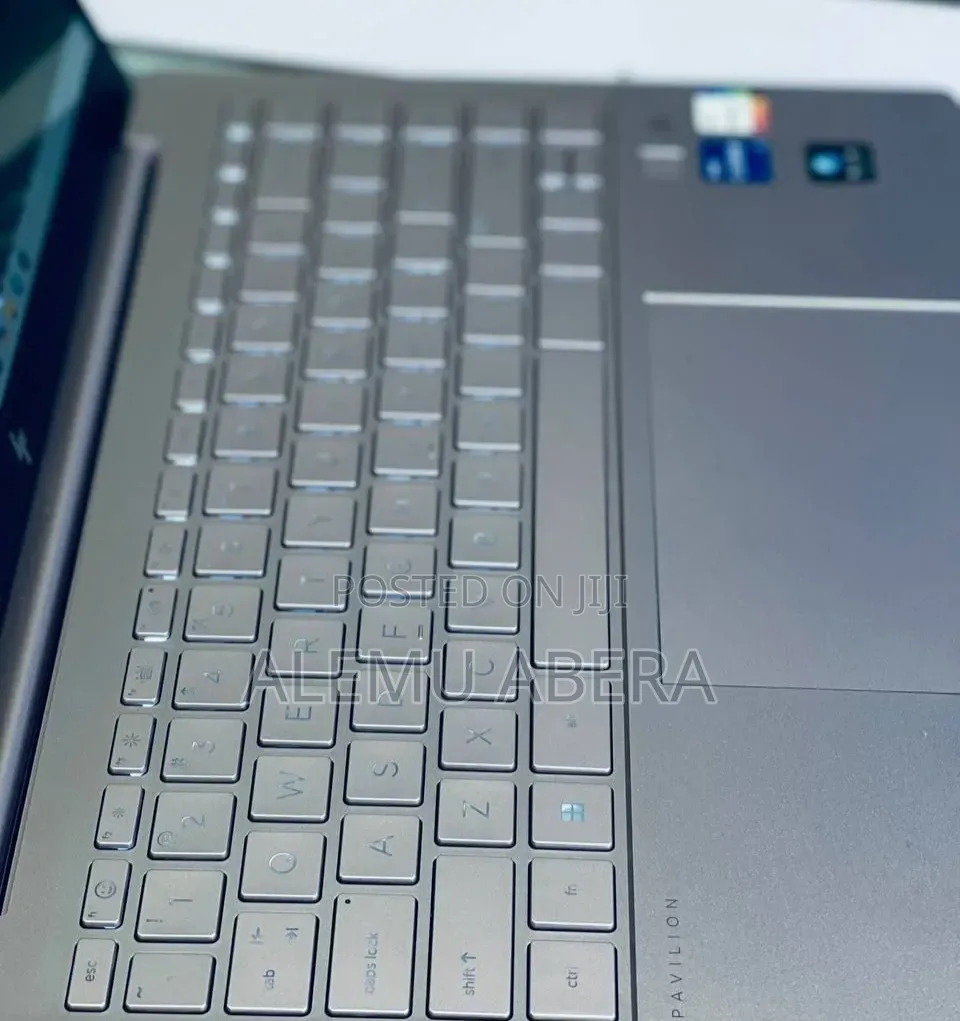 New Laptop HP Pavilion 14 16GB Intel Core i7 SSD 1T