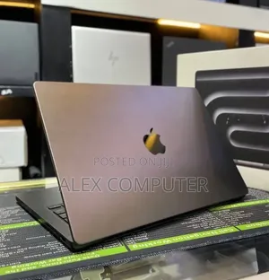 New Laptop Apple MacBook Pro 2024 M4 Max 48GB Apple M4 Max SSD 2T