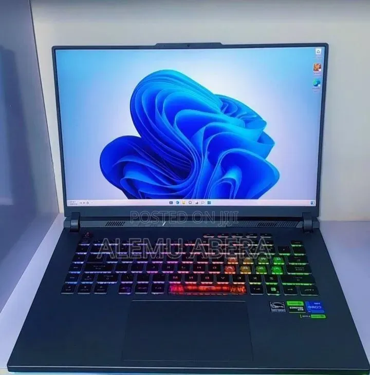 New Laptop Asus ROG Strix G16 G614 16GB Intel Core i7 SSD 1T