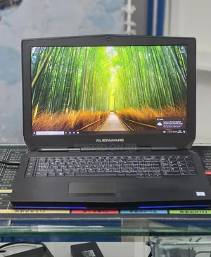 Laptop Alienware M17x R2 8GB Intel Core i7 SSD 256GB