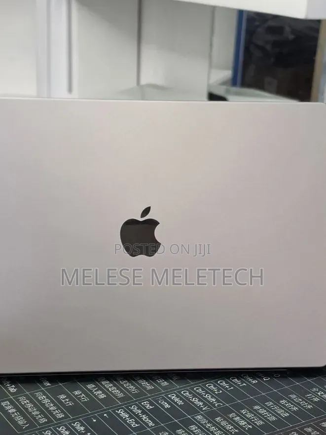 New Laptop Apple MacBook Pro 2021 M1 32GB Apple M1 SSD 512GB