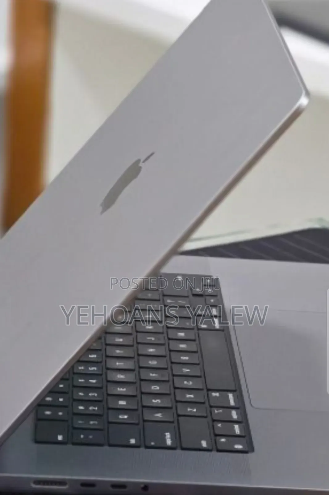 New Laptop Apple MacBook Pro 2023 M2 16GB Apple M2 SSD 512GB