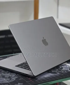 New Laptop Apple MacBook Pro 2023 M2 16GB Apple M2 SSD 512GB