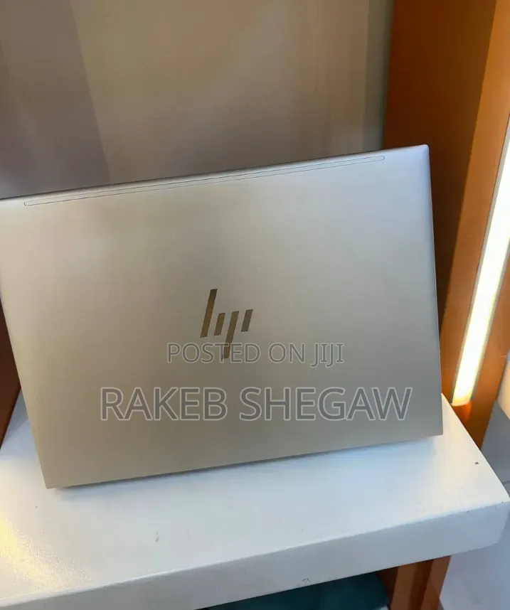 New Laptop HP EliteBook 840 G10 16GB Intel Core i7 SSD 512GB