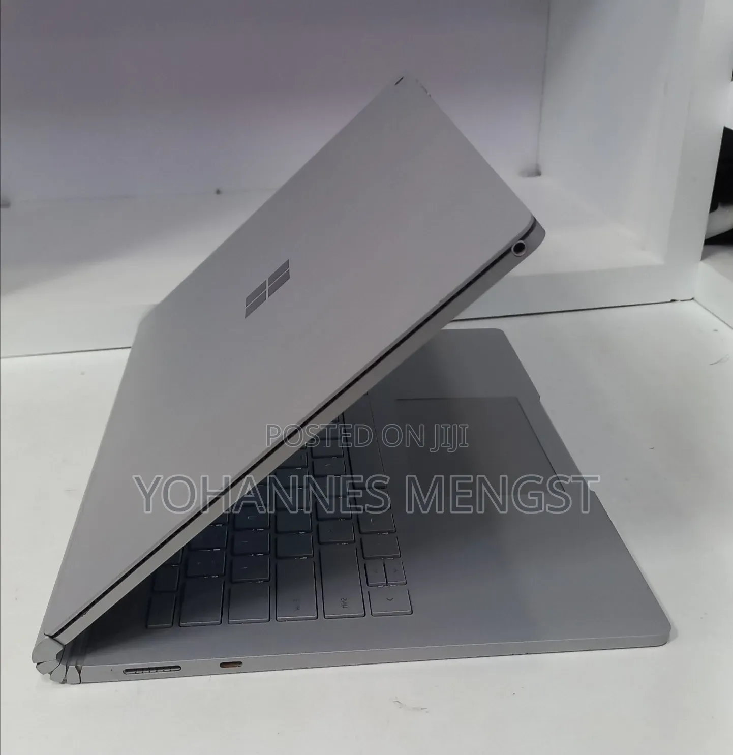 New Laptop Microsoft Surface Book 2 16GB Intel Core i7 SSD 512GB