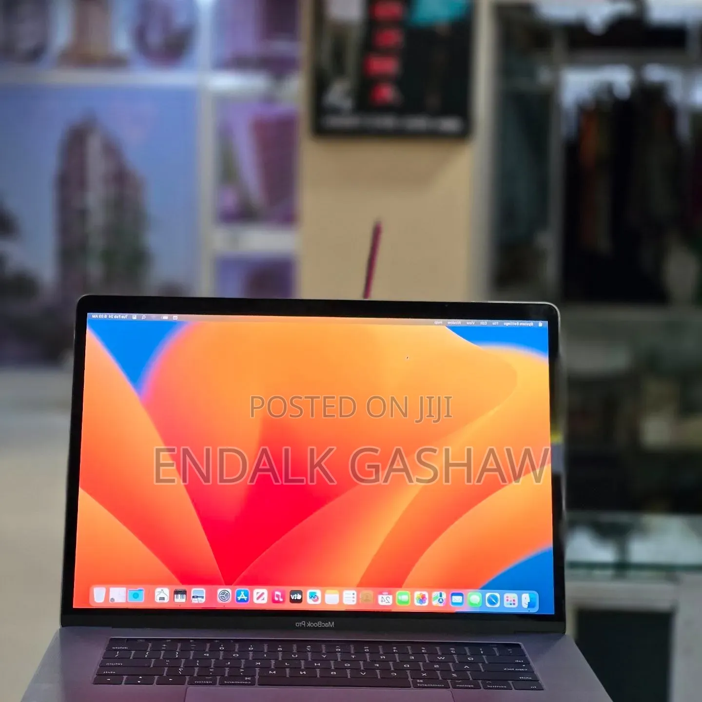New Laptop Apple MacBook Pro 2017 16GB Intel Core i7 SSD 512GB